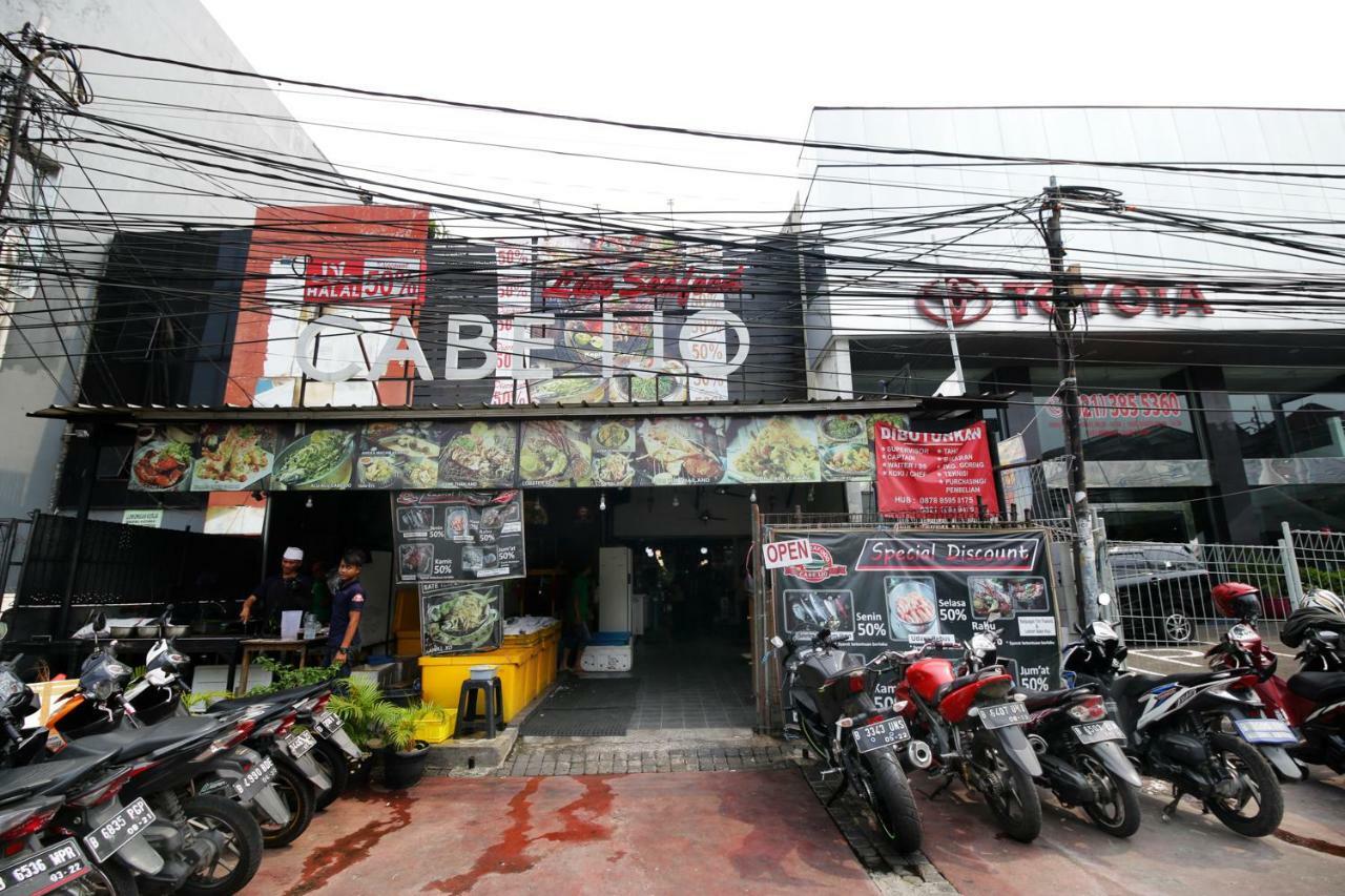 Rumahku Hayam Wuruk Mitra Reddoorz Jacarta Exterior foto